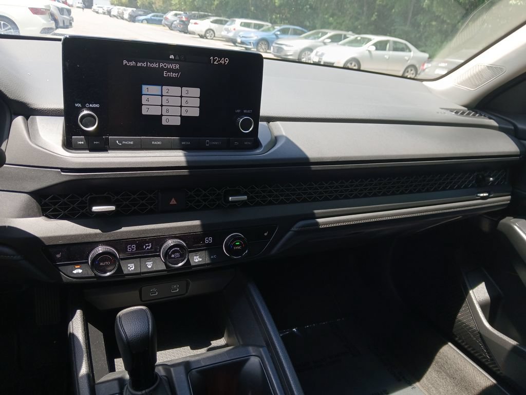 Used 2024 Honda Accord EX image 17