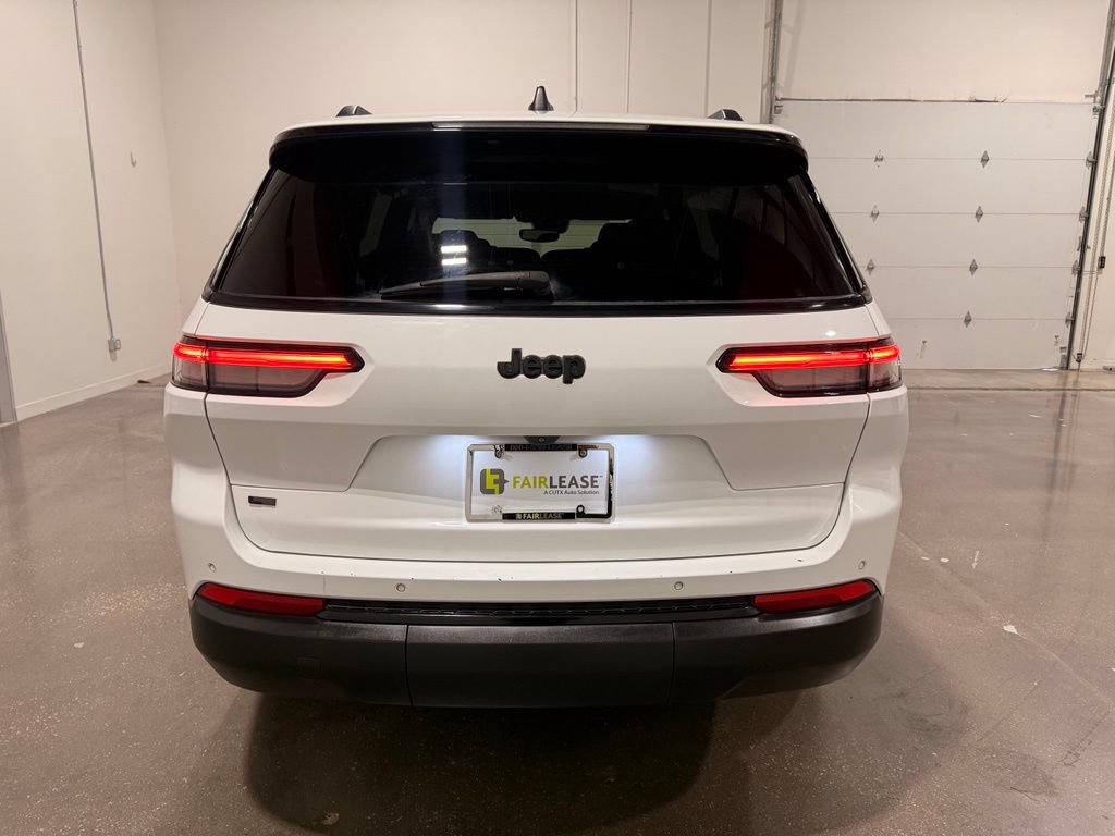 Used 2021 Jeep Grand Cherokee L Laredo RWD image 6