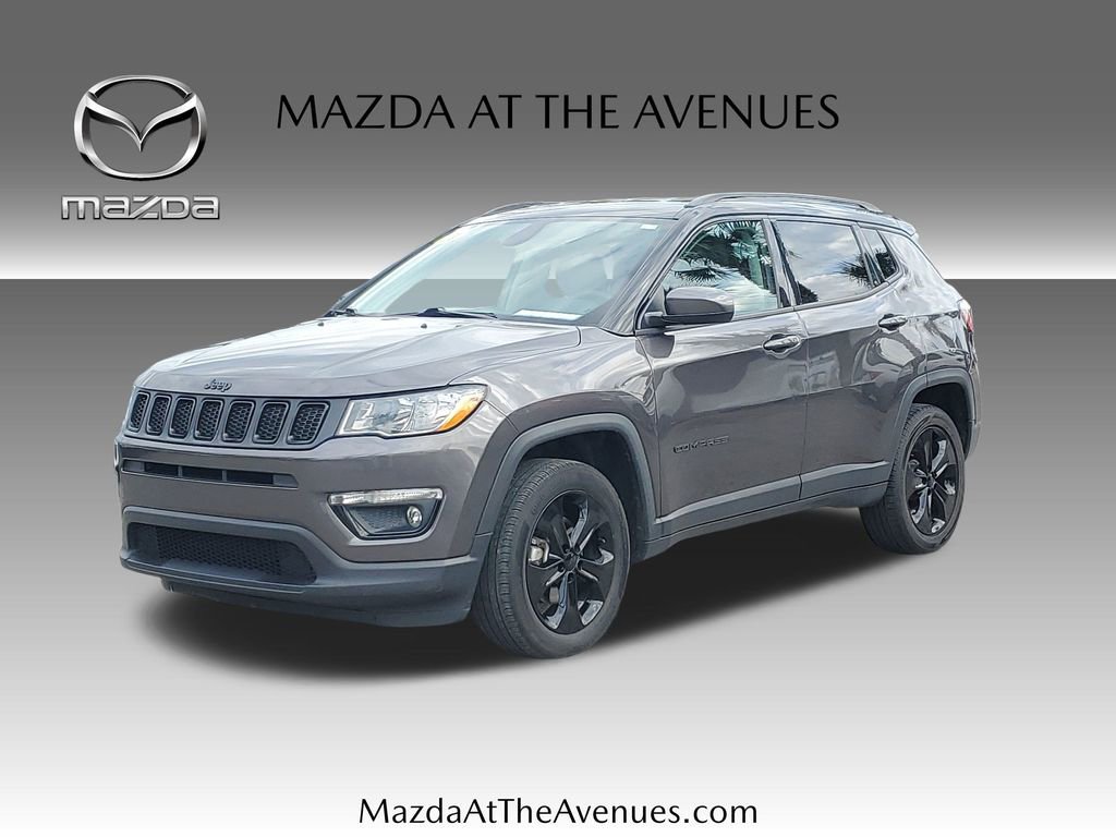 Used 2021 Jeep Compass Latitude image 1