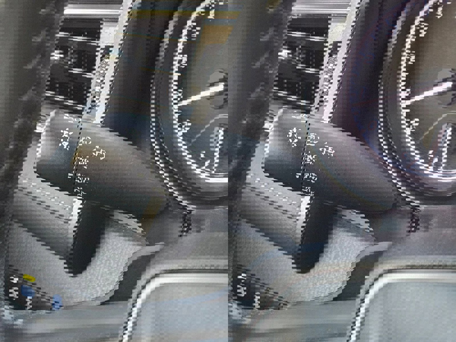 Used 2024 Toyota Camry SE image 14