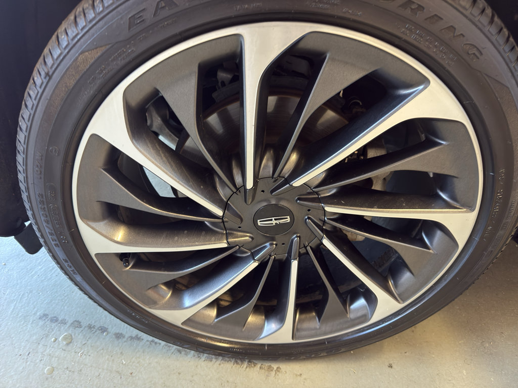Used 2021 Lincoln Aviator Reserve w/ Equipment Group 201A AWD/4WD image 33