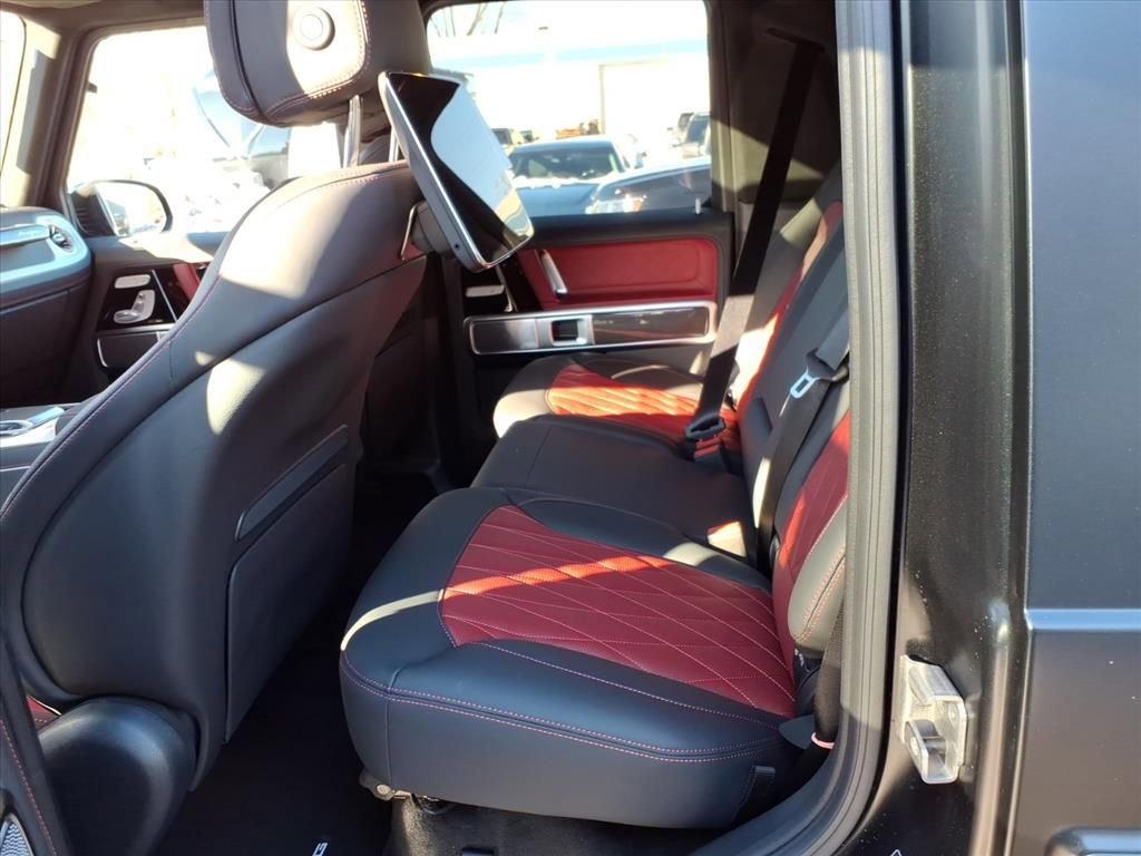 Used 2026 Mercedes-Benz G 63 AMG 4MATIC image 12