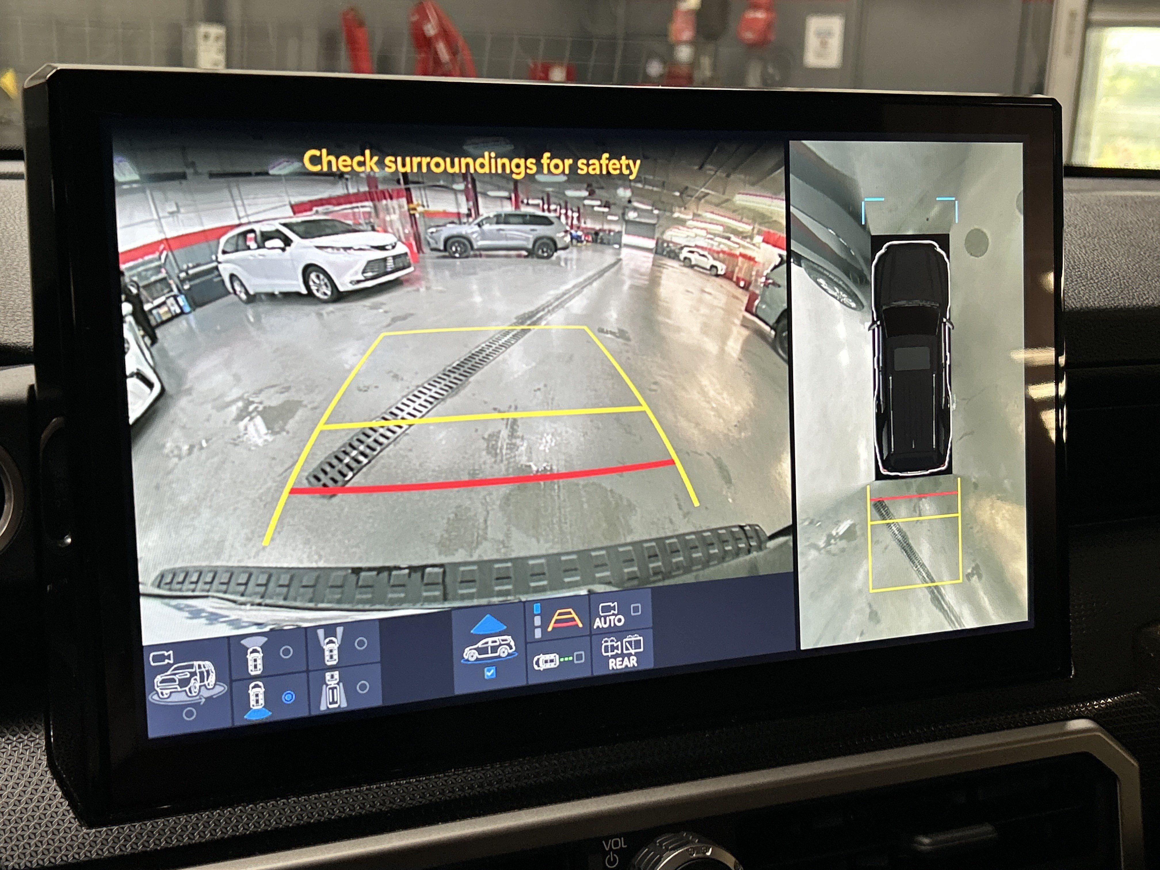 Used 2025 Toyota 4Runner Limited RWD image 25