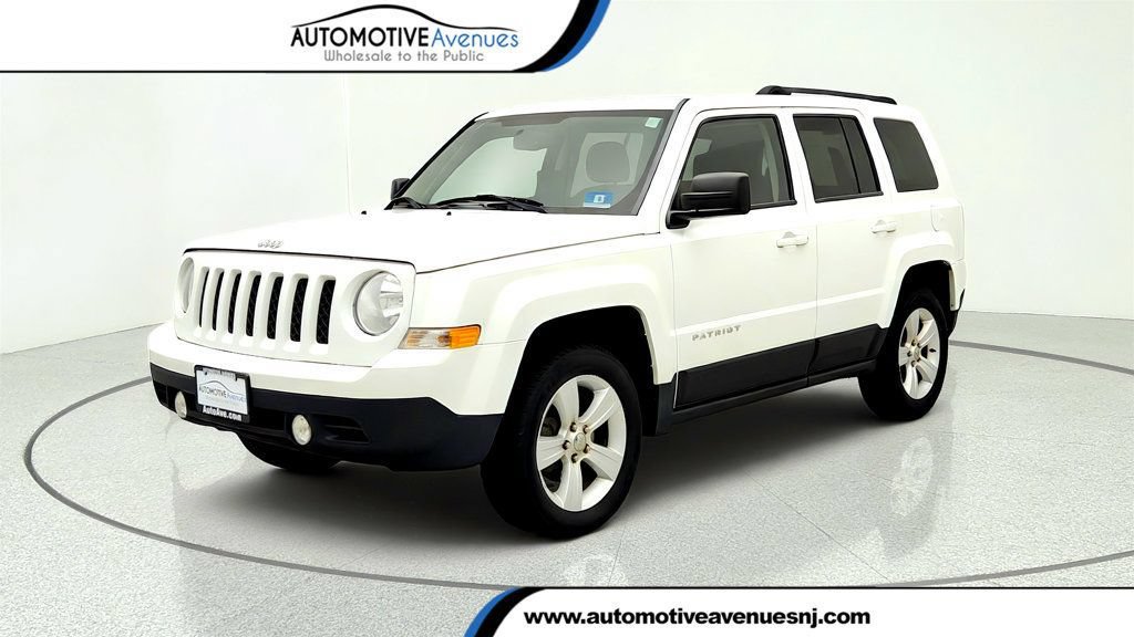 Used 2014 Jeep Patriot Latitude AWD/4WD image 1