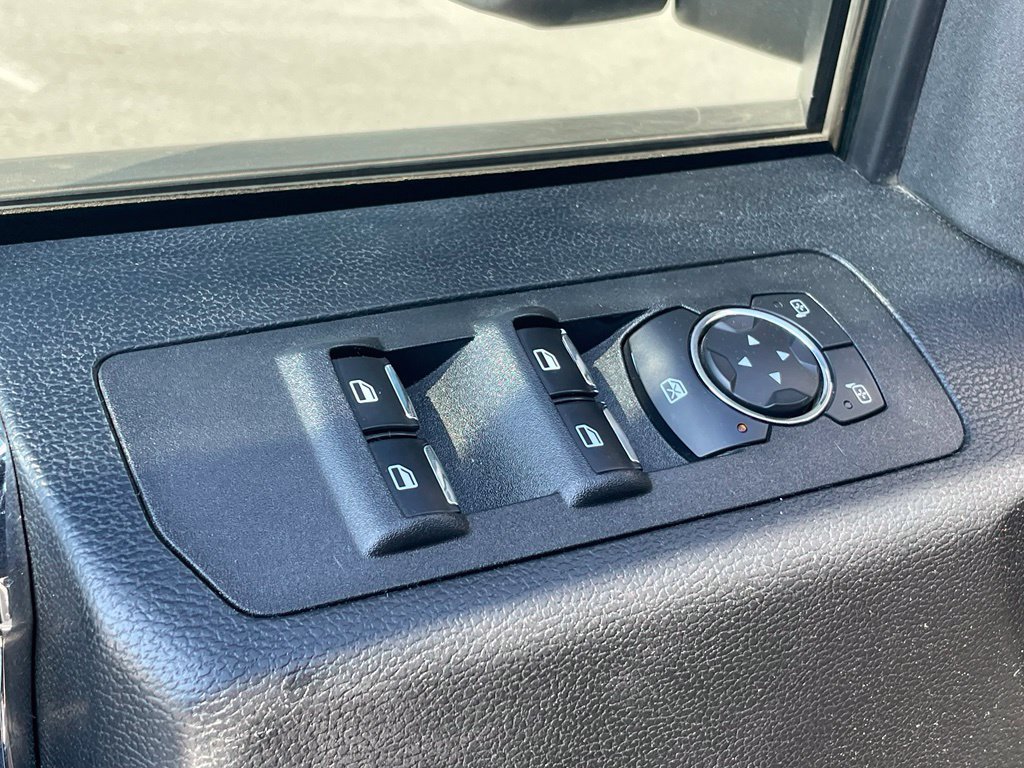 Used 2018 Ford F150 XLT w/ Equipment Group 302A Luxury AWD/4WD image 6