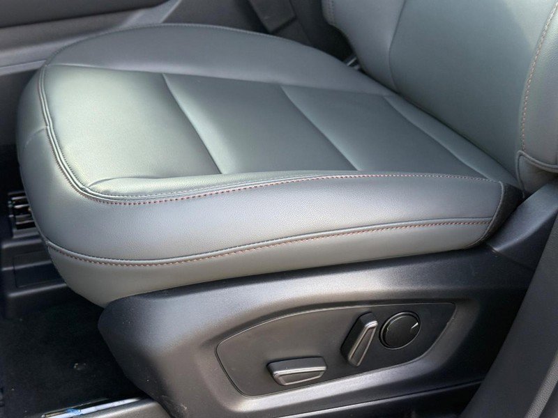 New 2026 Ford Explorer Active w/ Active Comfort Package image 22