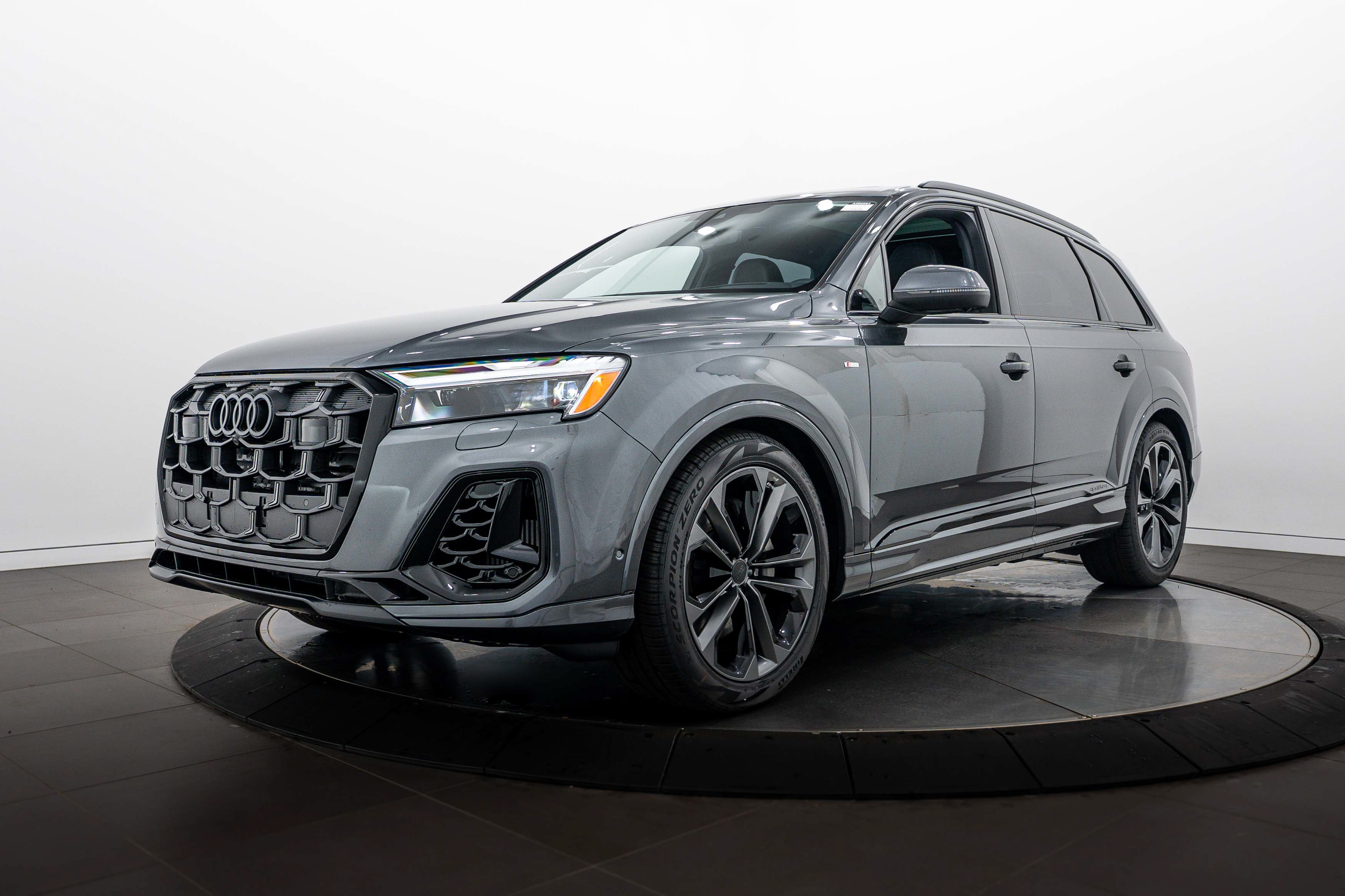 New 2026 Audi Q7 3.0T Prestige AWD/4WD image 7