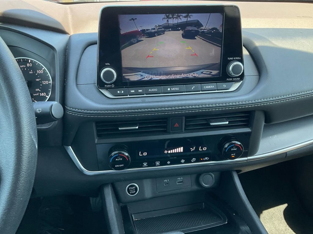 Used 2023 Nissan Rogue SV image 20