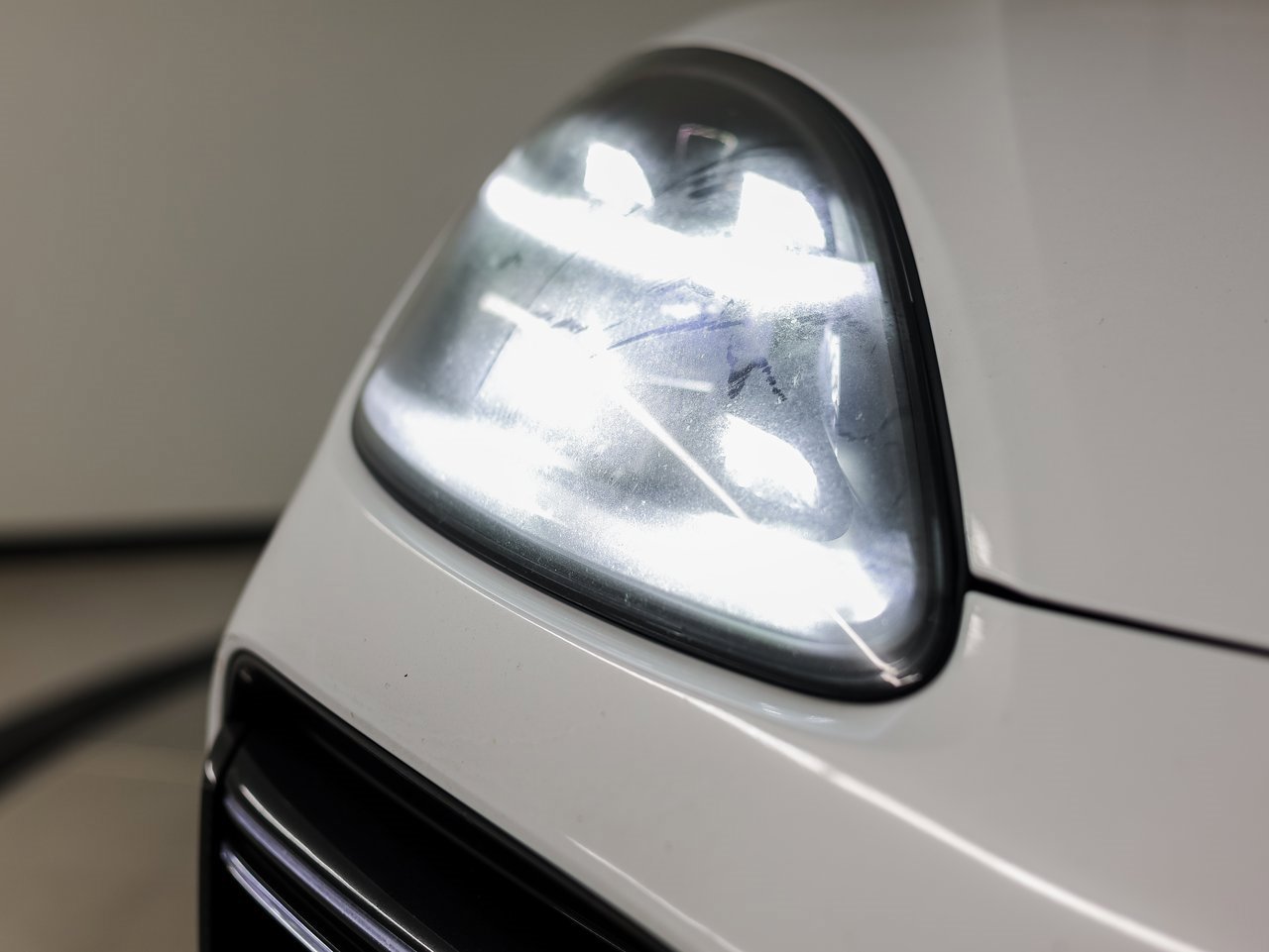 Certified 2022 Porsche Cayenne Turbo S image 13