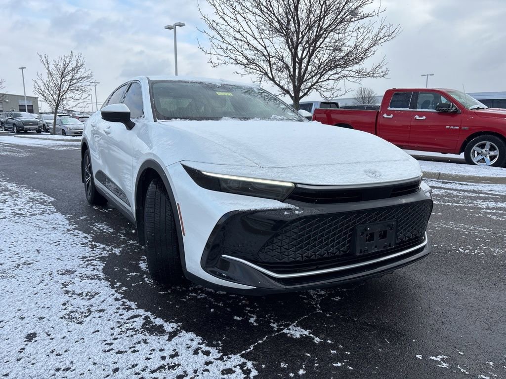 Used 2023 Toyota Crown XLE image 10