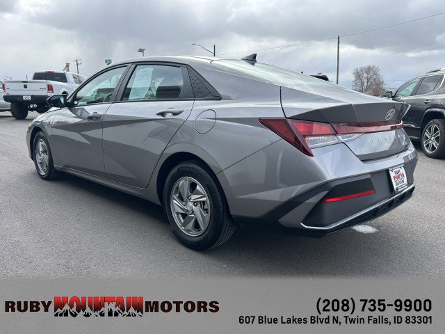 Used 2024 Hyundai Elantra SE image 6