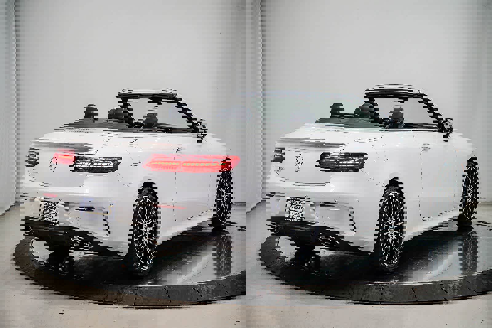 Certified 2023 Mercedes-Benz E 450 Cabriolet image 4