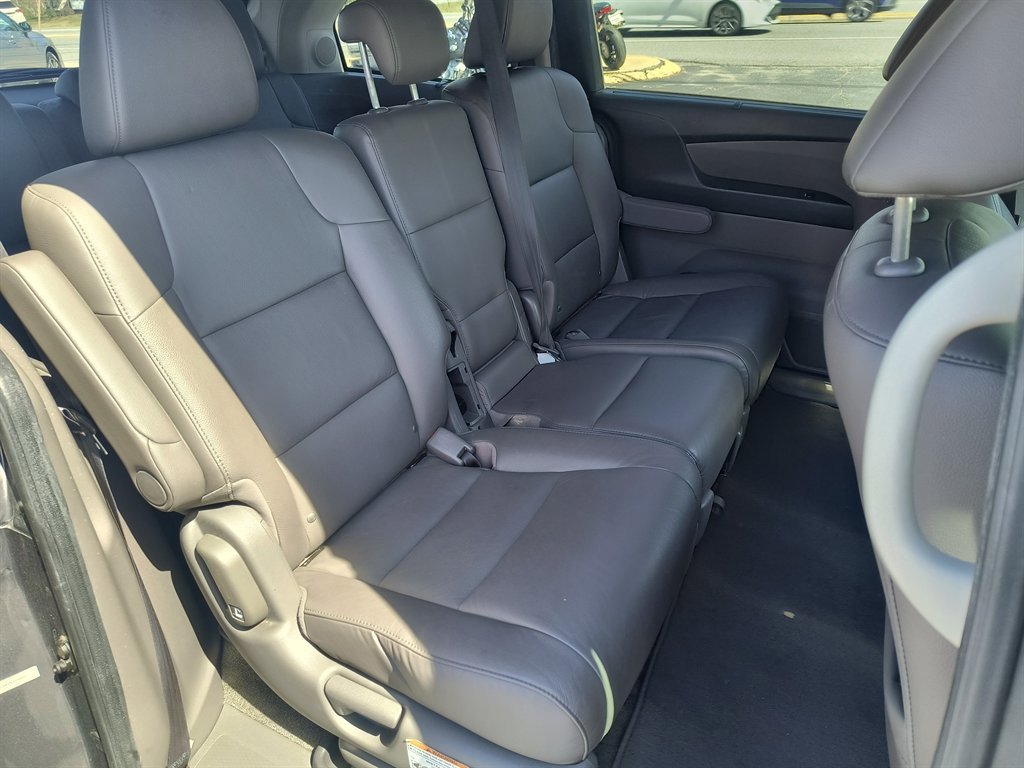 Used 2014 Honda Odyssey Touring image 24
