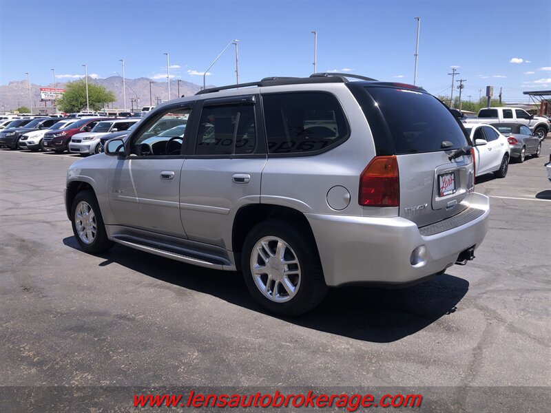 Used 2007 GMC Envoy Denali RWD image 6