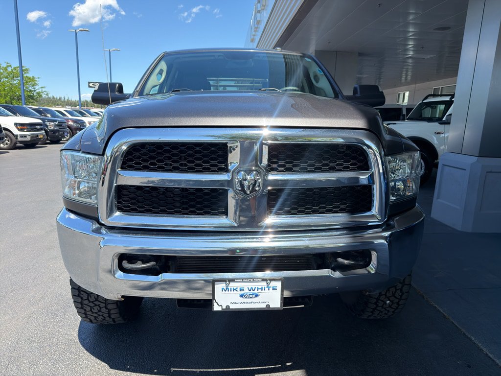 Used 2016 RAM 2500 Tradesman w/ Chrome Appearance Group AWD/4WD image 2