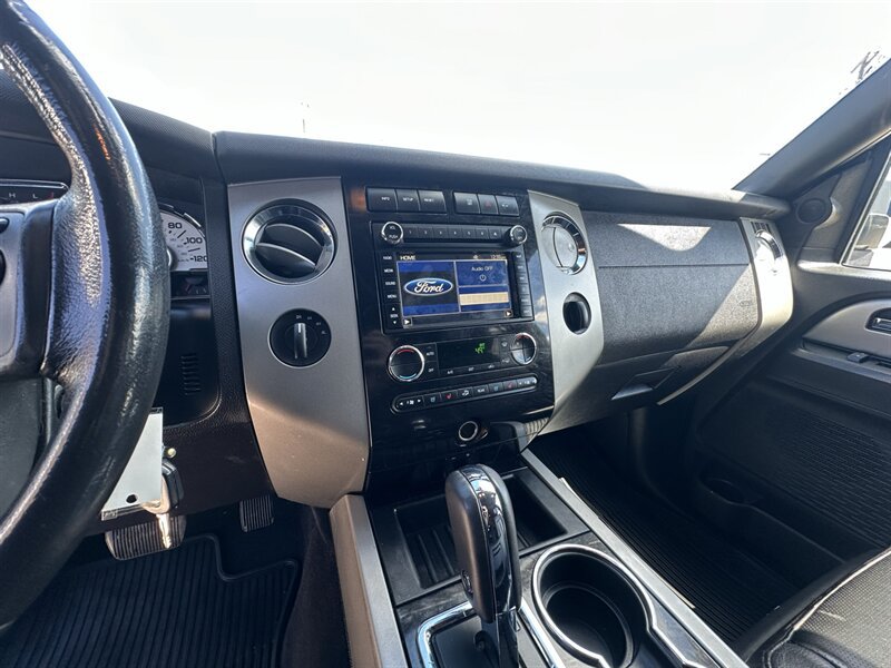 Used 2014 Ford Expedition EL Limited w/ Equipment Group 301A AWD/4WD image 41
