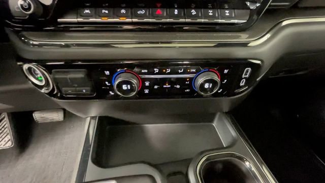 Used 2022 Chevrolet Silverado 1500 ZR2 w/ Technology Package AWD/4WD image 29
