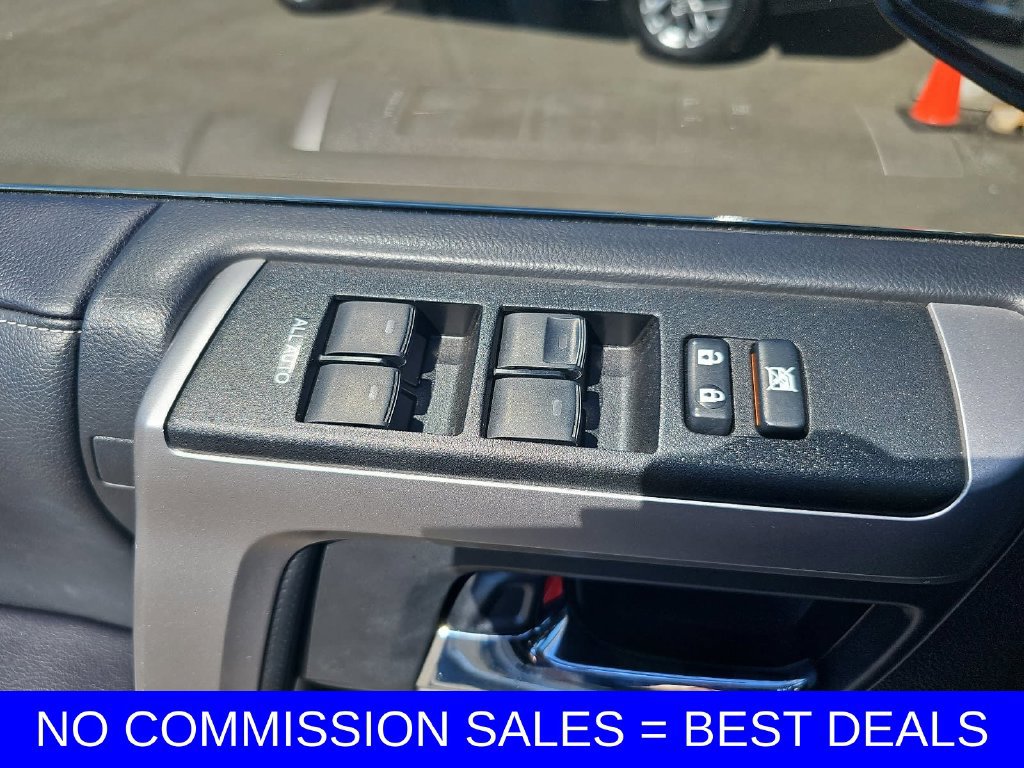 Used 2022 Toyota 4Runner Limited AWD/4WD image 27