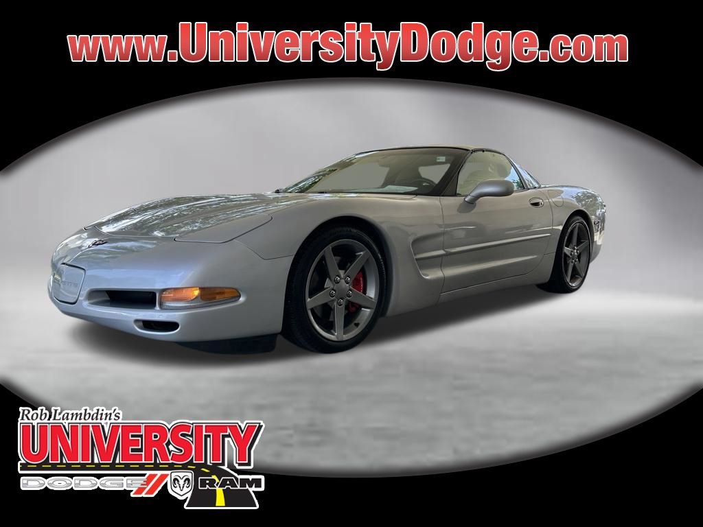 Used 2000 Chevrolet Corvette Coupe w/ Roof Pkg
