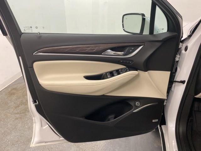 Used 2023 Buick Enclave Avenir w/ Avenir Technology Package image 20