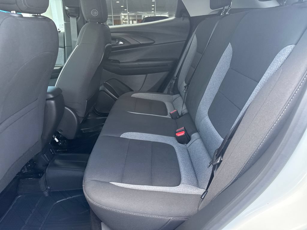 Used 2023 Chevrolet TrailBlazer LT w/ Convenience Package AWD/4WD image 28