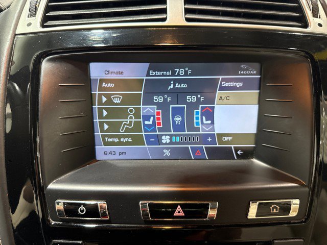 Used 2013 Jaguar XK Coupe RWD image 22