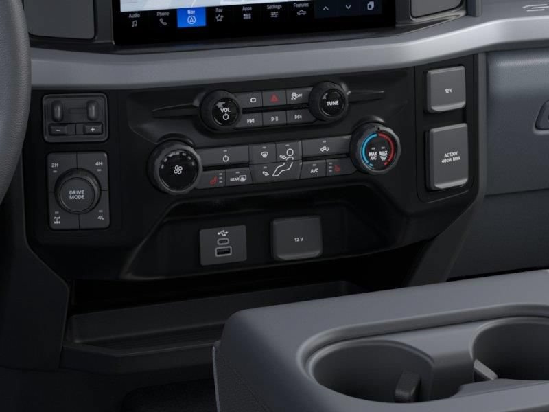 New 2026 Ford F250 XLT w/ XLT Premium Package AWD/4WD image 15