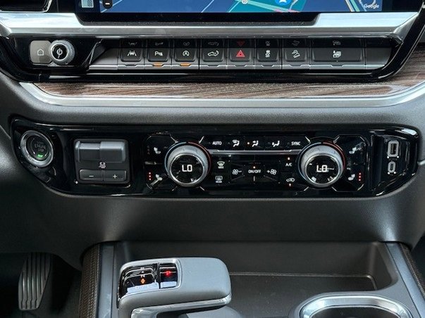 New 2026 Chevrolet Silverado 1500 LT Trail Boss w/ Convenience Package II image 22