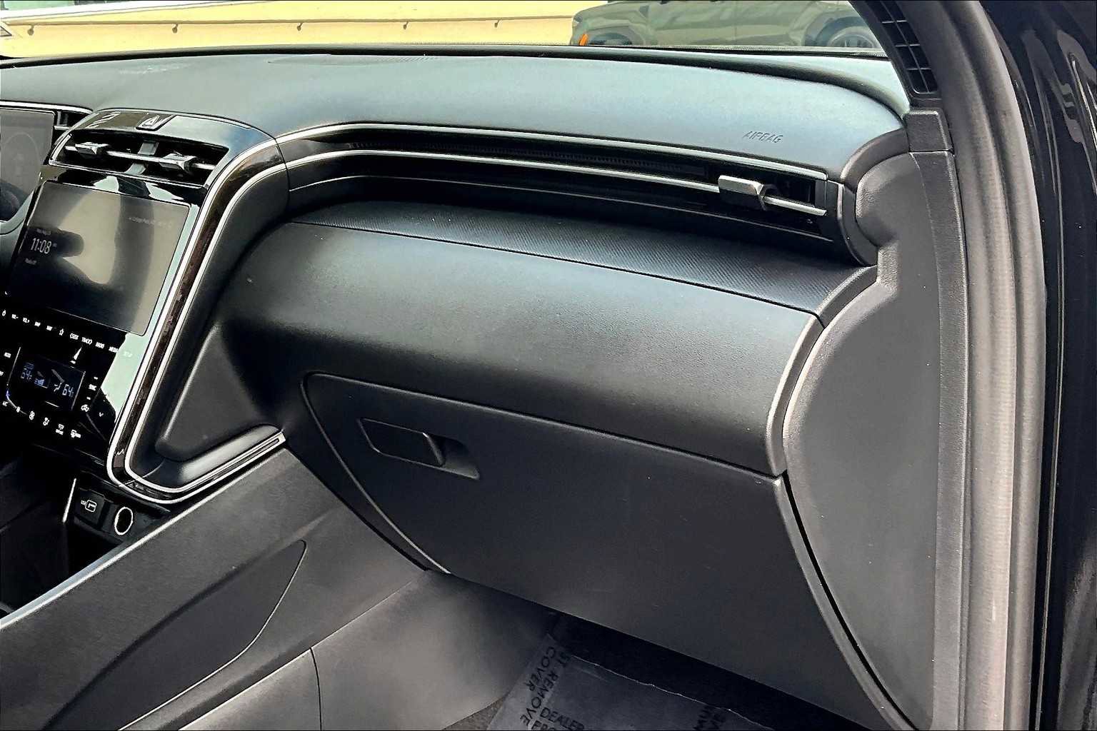 Used 2024 Hyundai Santa Cruz SEL w/ Activity Package image 18