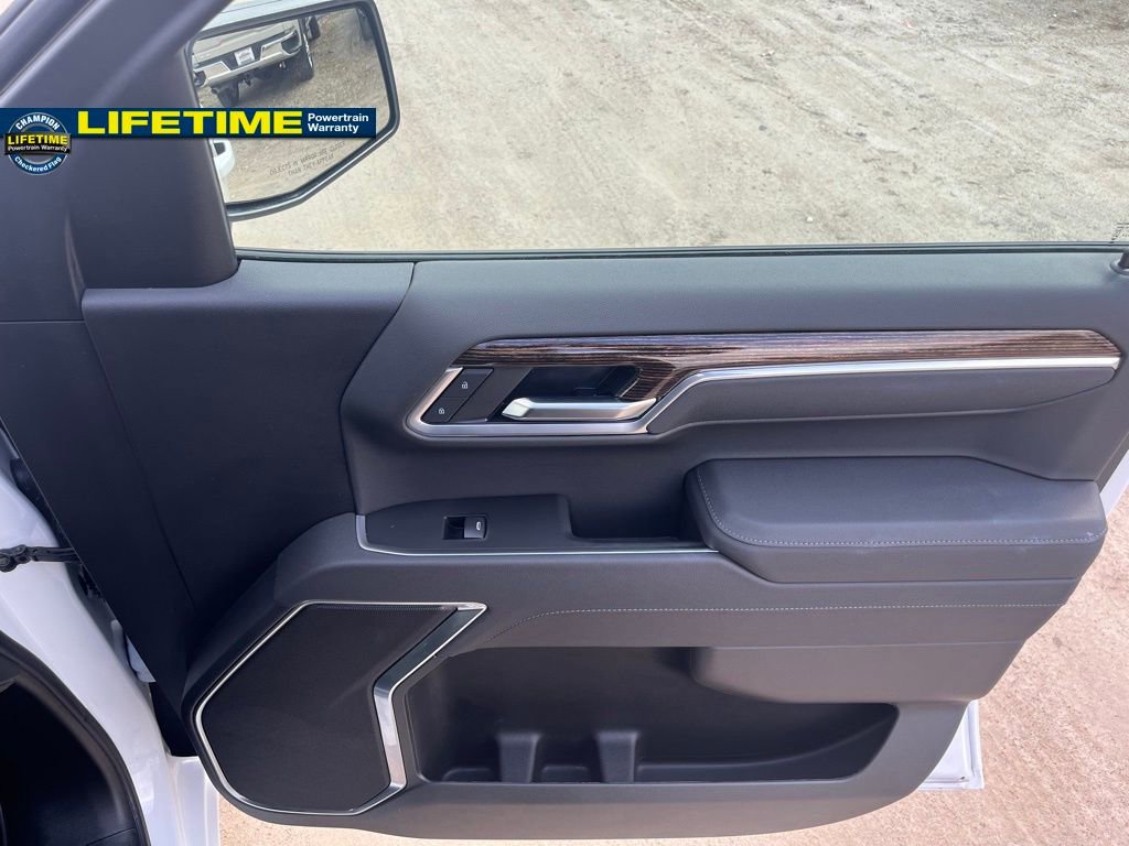 Used 2025 GMC Sierra 1500 Elevation image 34