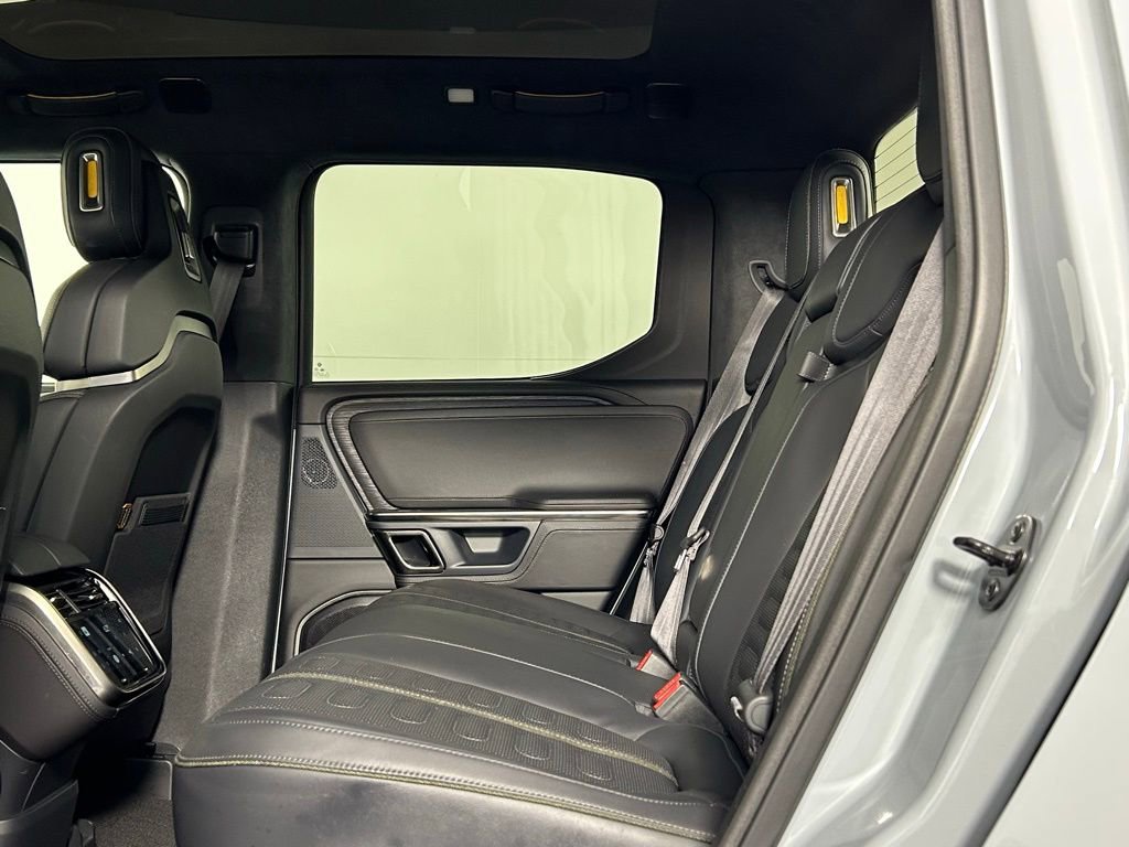 Used 2023 Rivian R1T Adventure image 17