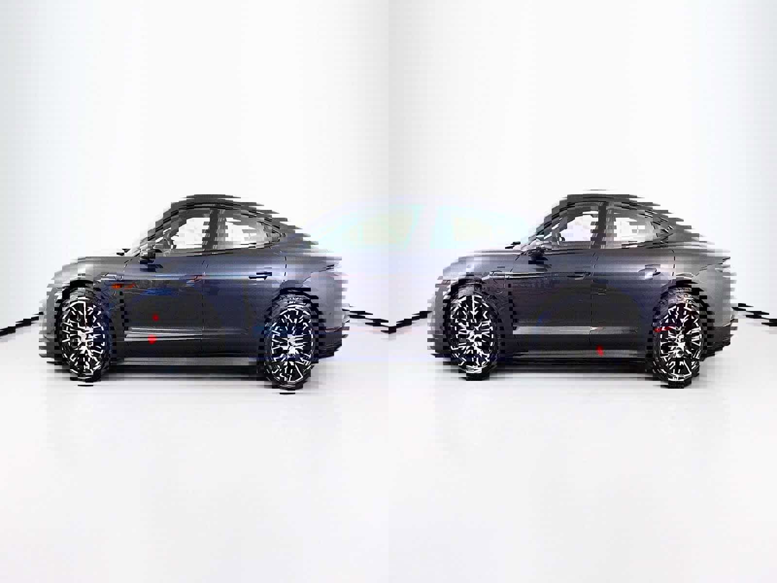 Used 2020 Porsche Taycan 4S image 2