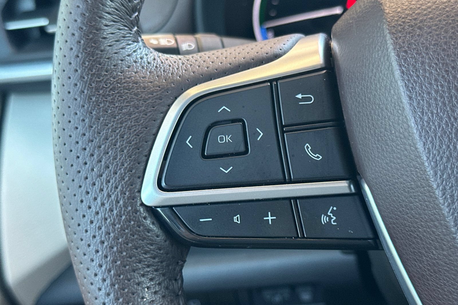 Certified 2023 Toyota Sienna Platinum FWD image 27