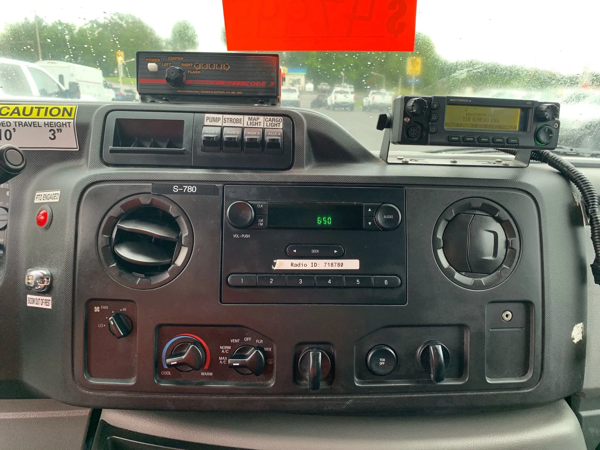 Used 2013 Ford E-350 and Econoline 350 Super Duty image 13