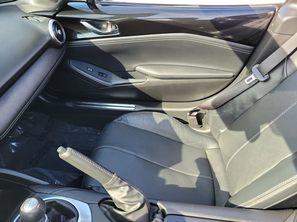 Used 2024 MAZDA MX-5 Miata RF Grand Touring image 35