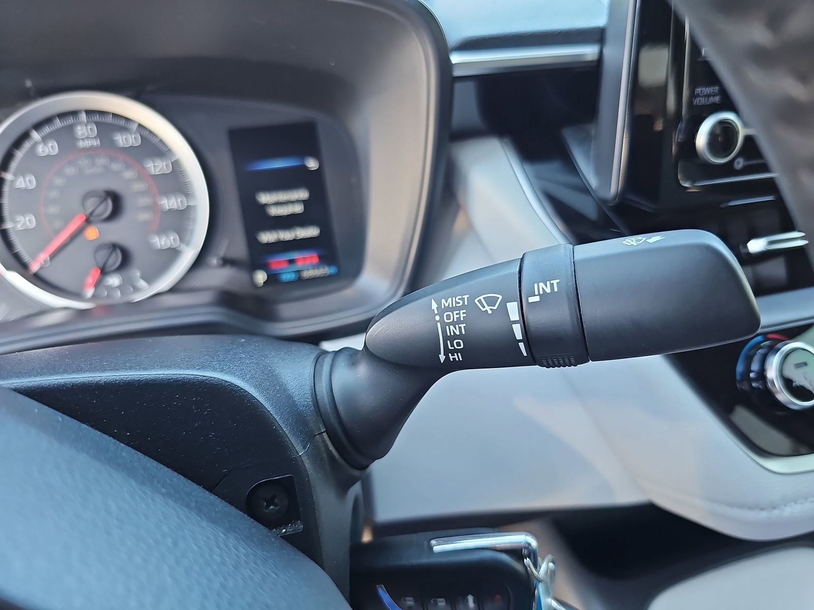 Used 2022 Toyota Corolla SE FWD image 18