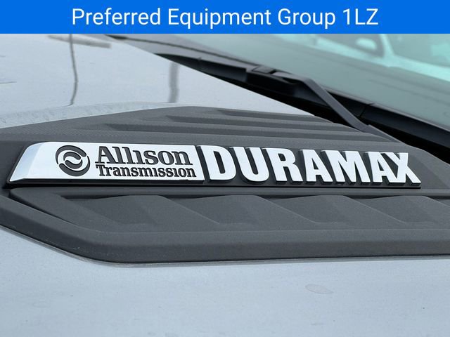 Used 2025 Chevrolet Silverado 3500 LTZ image 2