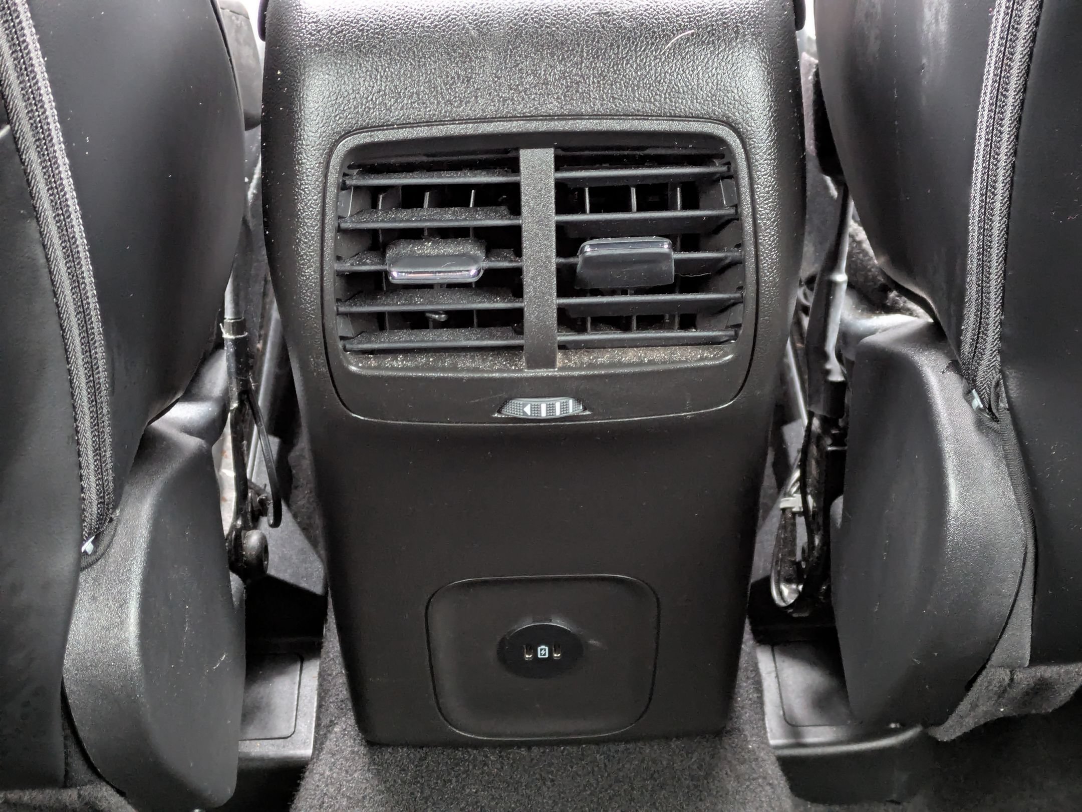Certified 2025 Ford Escape ST-Line Select AWD/4WD image 16