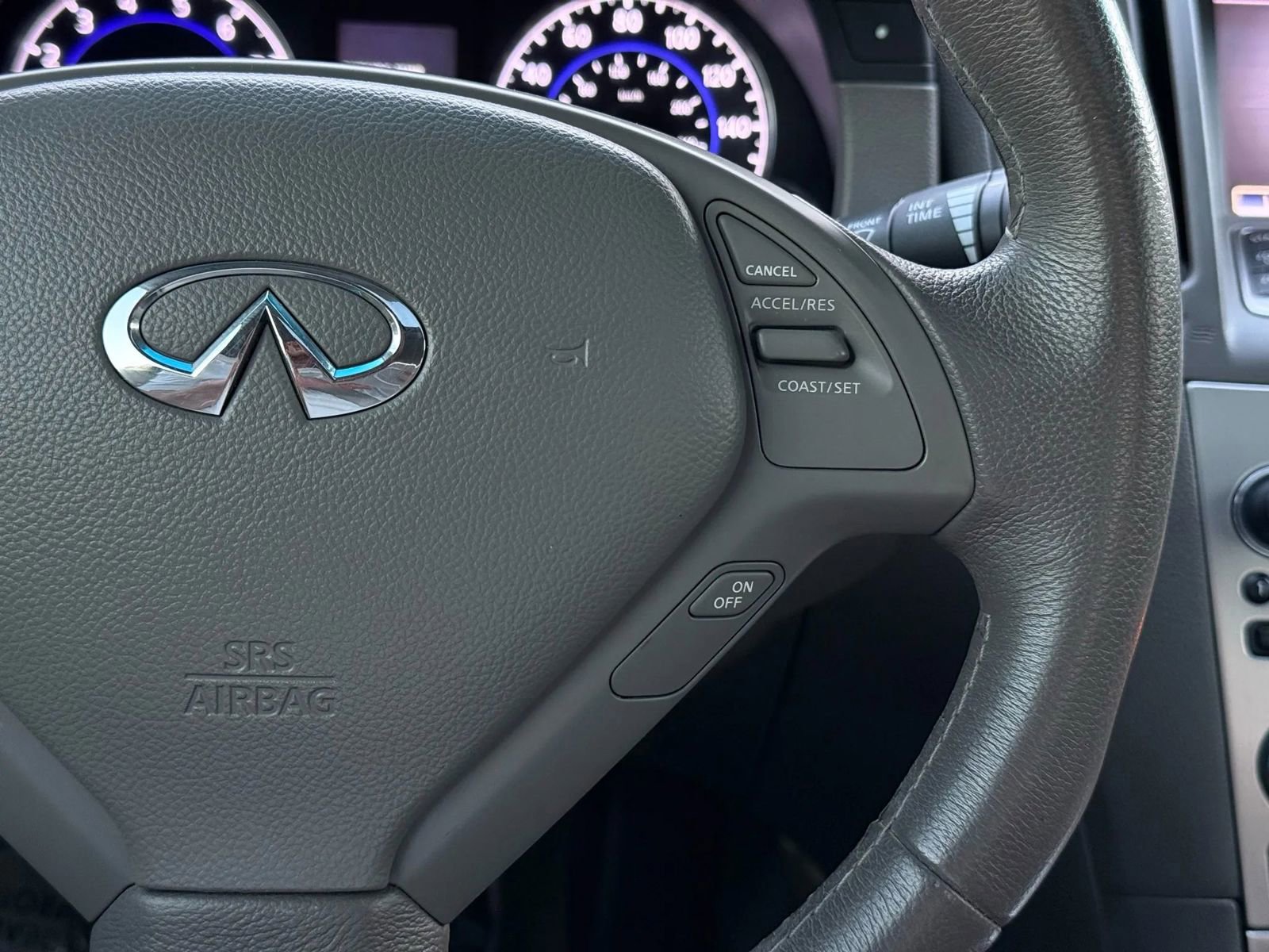 Used 2011 INFINITI G37 Journey w/ Premium Pkg image 34