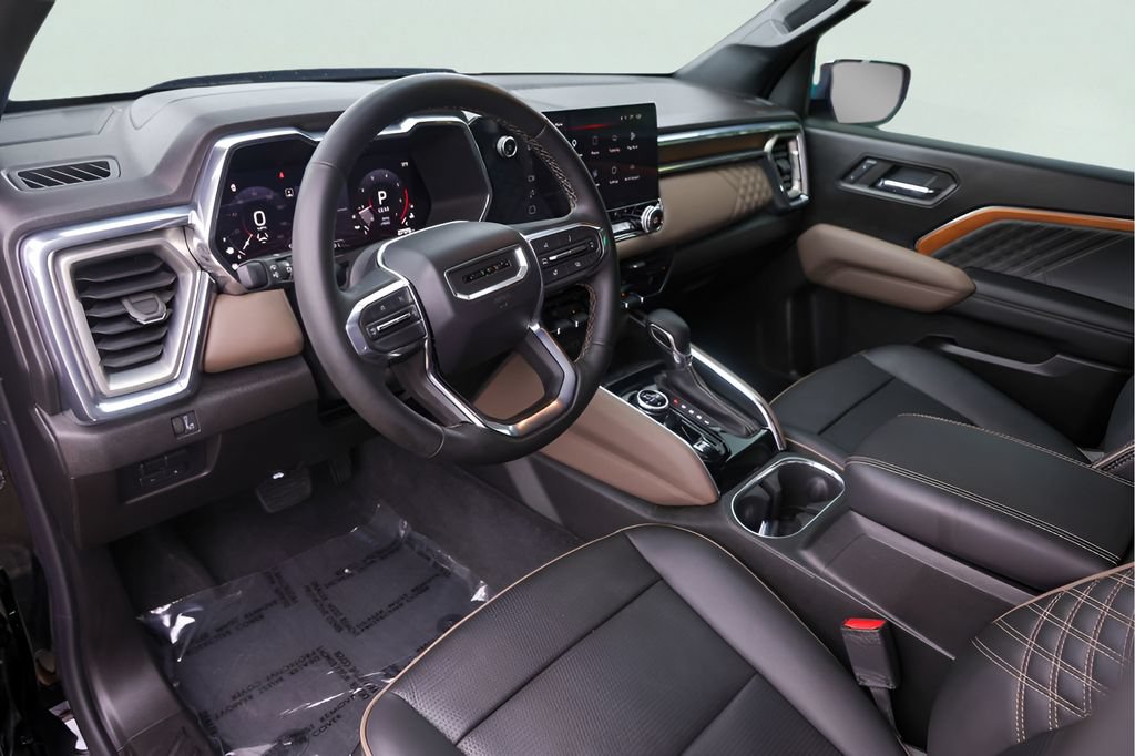 Used 2023 GMC Canyon Denali AWD/4WD image 11