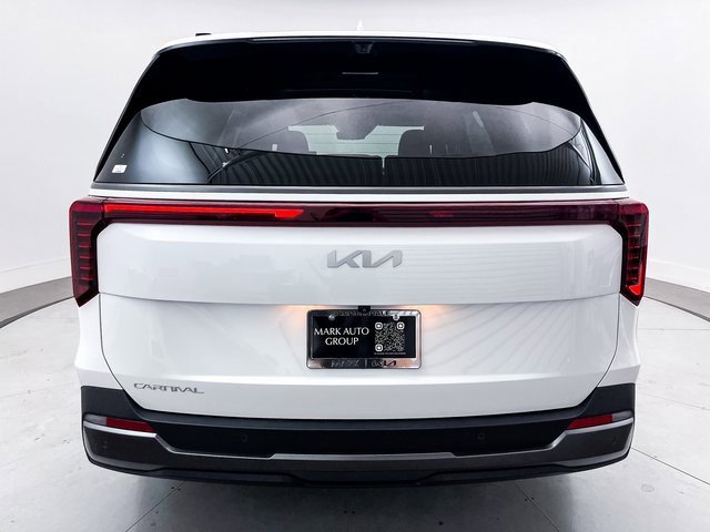 Used 2025 Kia Carnival SX Prestige image 19