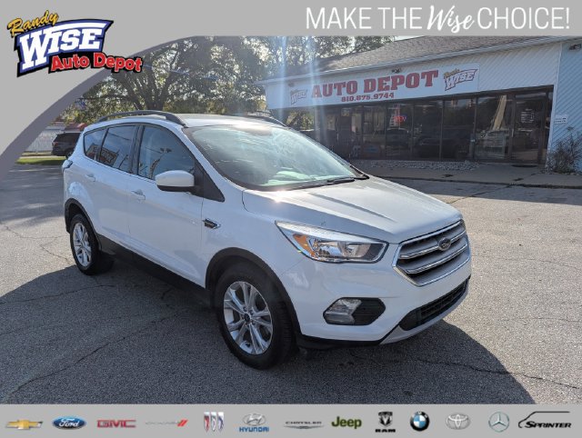 Used 2018 Ford Escape SE FWD image 1