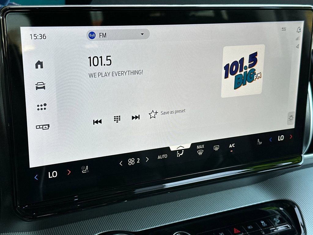 Certified 2025 Ford Expedition Active image 18