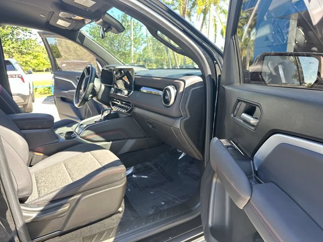 Used 2024 Chevrolet Colorado Z71 w/ Advanced Trailering Package AWD/4WD image 29