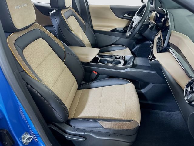 Used 2025 Chevrolet Equinox ACTIV image 11