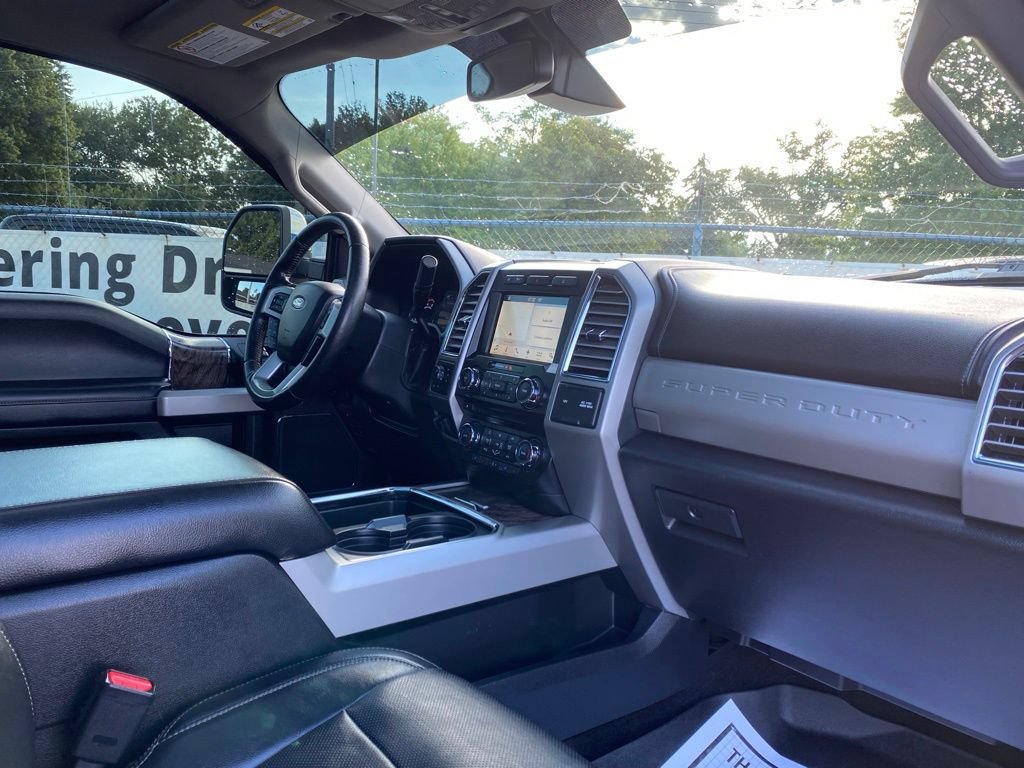 Used 2017 Ford F250 Lariat w/ Lariat Ultimate Package AWD/4WD image 19