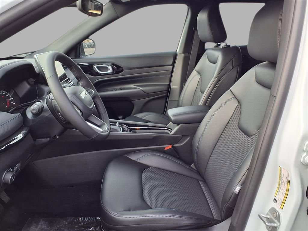 New 2026 Jeep Compass Latitude image 19