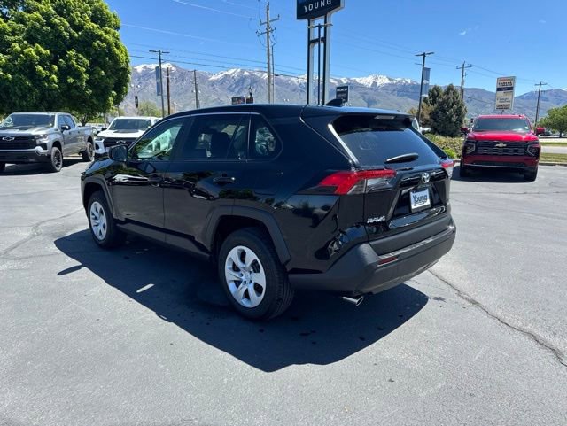 Used 2025 Toyota RAV4 LE AWD/4WD image 3