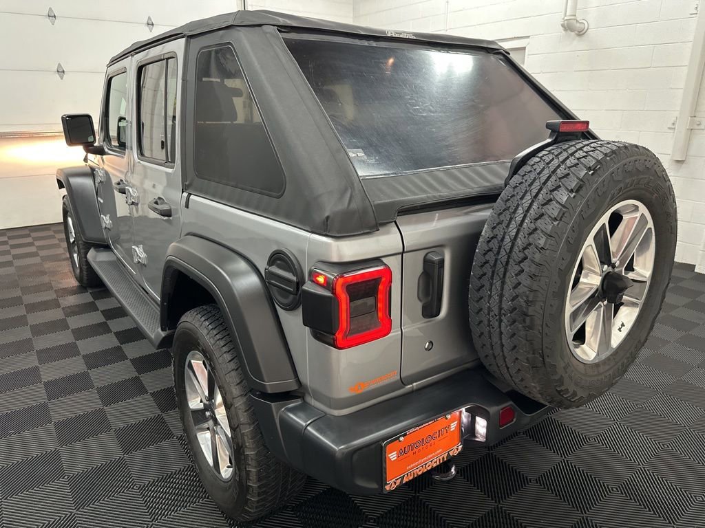 Used 2018 Jeep Wrangler Unlimited Sahara AWD/4WD image 8