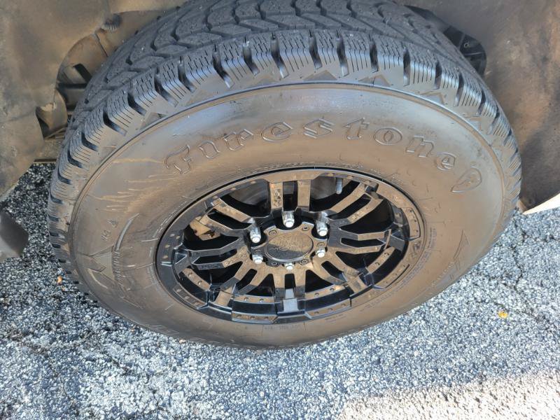 Used 2017 Chevrolet Tahoe 4WD image 35